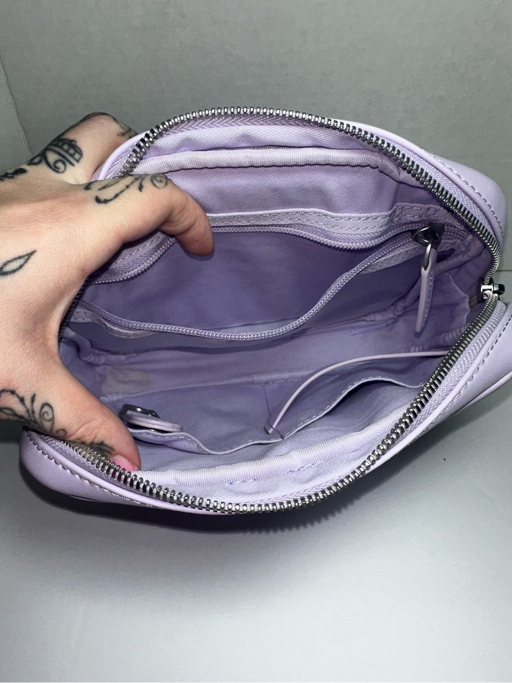 MONOS Quick Snap Purple Icing Travel Pouch - Picture 10 of 13